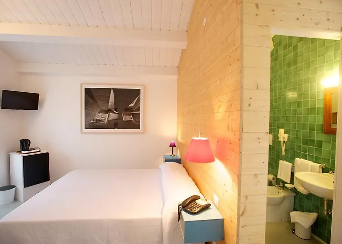 Sopra Il Limoneto צ'טארה