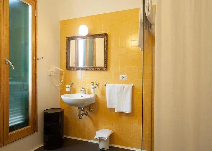 Sopra Il Limoneto צ'טארה